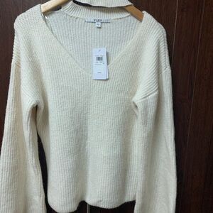 Guess Women's V-Neck Cream Sweater